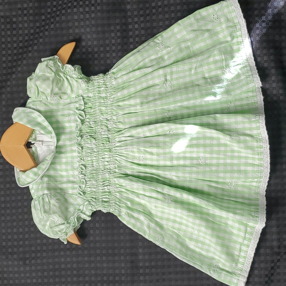 The Children's Place, green & white, dress size 12 months, short sleeve